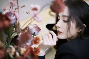 九游sports-覃海洋男子200米蛙泳决赛强势冲刺夺冠，游泳运动员覃海洋